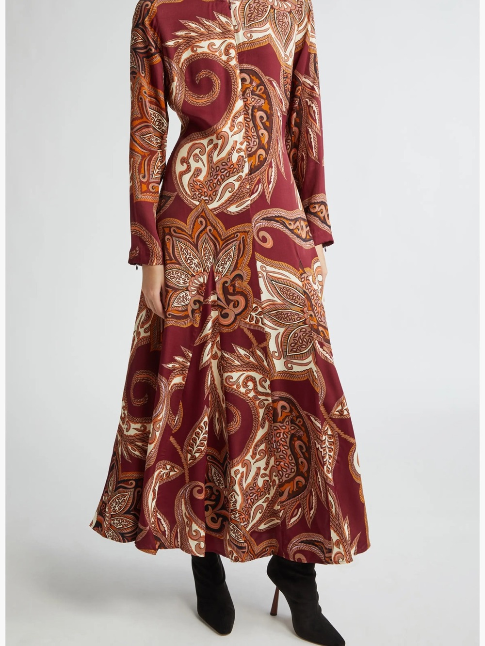 Farm Rio - Brand New (S) - Paisley Maxi Dress in Burgundy and Cream - Picture 1 of 9
